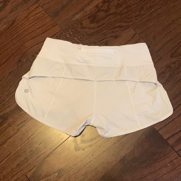 lululemon athletica Pants - Lululemon Athletica size 2 silver shorts